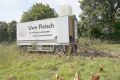 074 Mobiler Hühnerstall in der Feldflur nahe dem westlichen Ortsrand von Schaidt