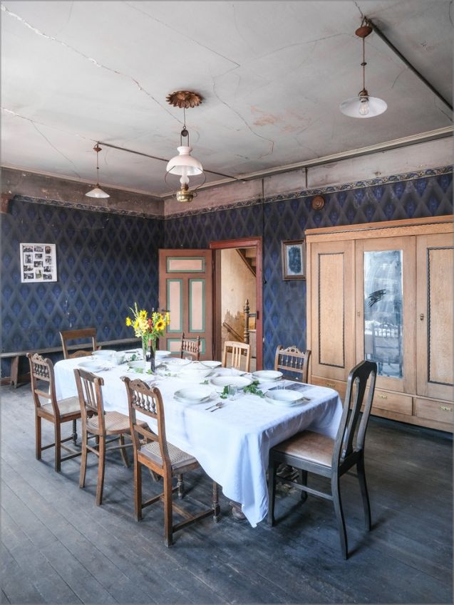 10 Blauer Salon
